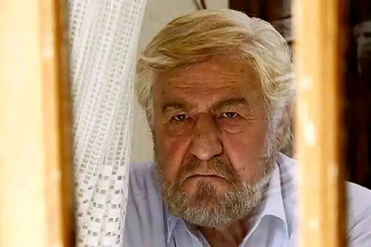 متن و حاشیه تشییع پیکر عنایت بخشی