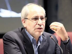 مسعود نیلی: اقتصاد ایران پس از سال 1388 نتوانست بهبود یابد/ مثل فردی که زنده مانده اما تا آخر عمر به عصا نیاز دارد. 9 مسعود نیلی: اقتصاد ایران پس از سال 1388 نتوانست بهبود یابد/ مثل فردی که زنده مانده اما تا آخر عمر به عصا نیاز دارد.