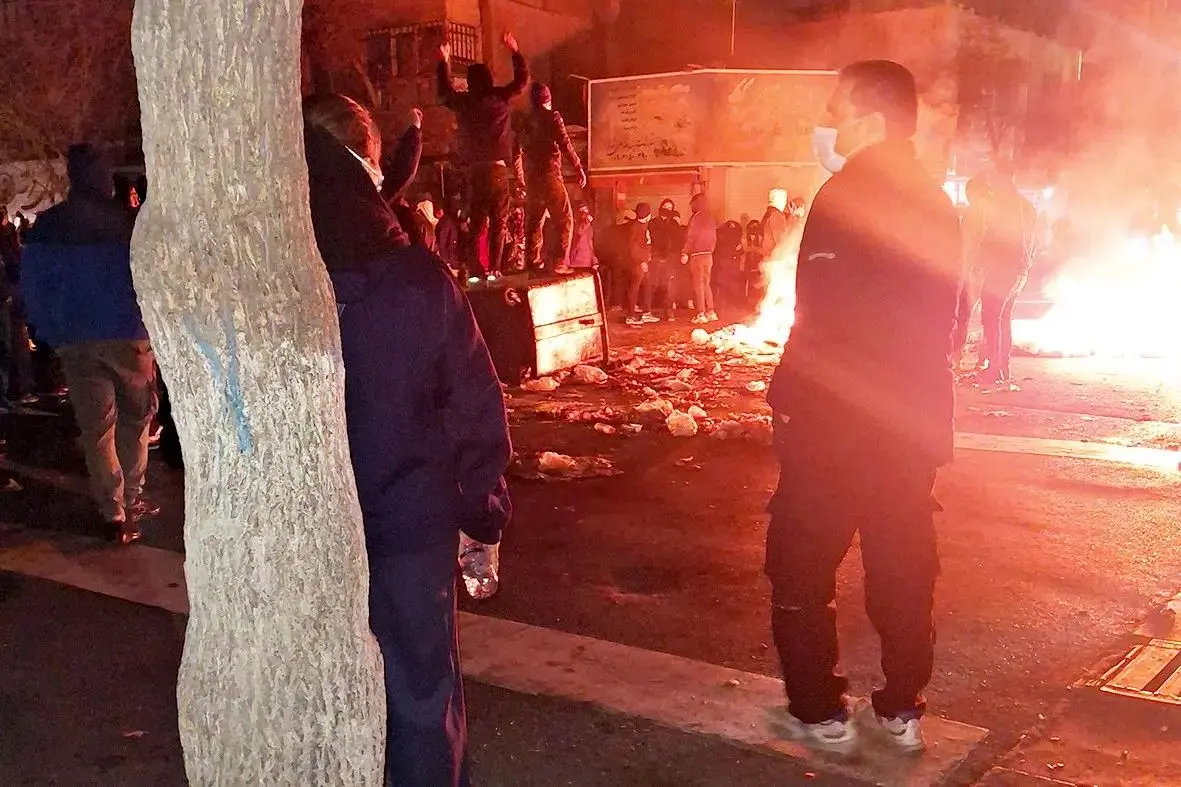 مشکلات نباید انباشته شوند، باید حل شوند. عدم تعادل با گفتار درمانی برطرف نمی شود