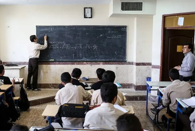 نارضایتی معلم به خط قرمز رسیده است! 25 نارضایتی معلم به خط قرمز رسیده است!