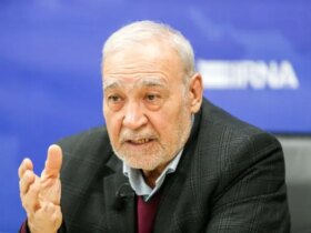 نعمت الله ایزدی سفیر سابق ایران: هر درگیری نظامی باید در نهایت به میز مذاکره بازگردد. 8 نعمت الله ایزدی سفیر سابق ایران: هر درگیری نظامی باید در نهایت به میز مذاکره بازگردد.