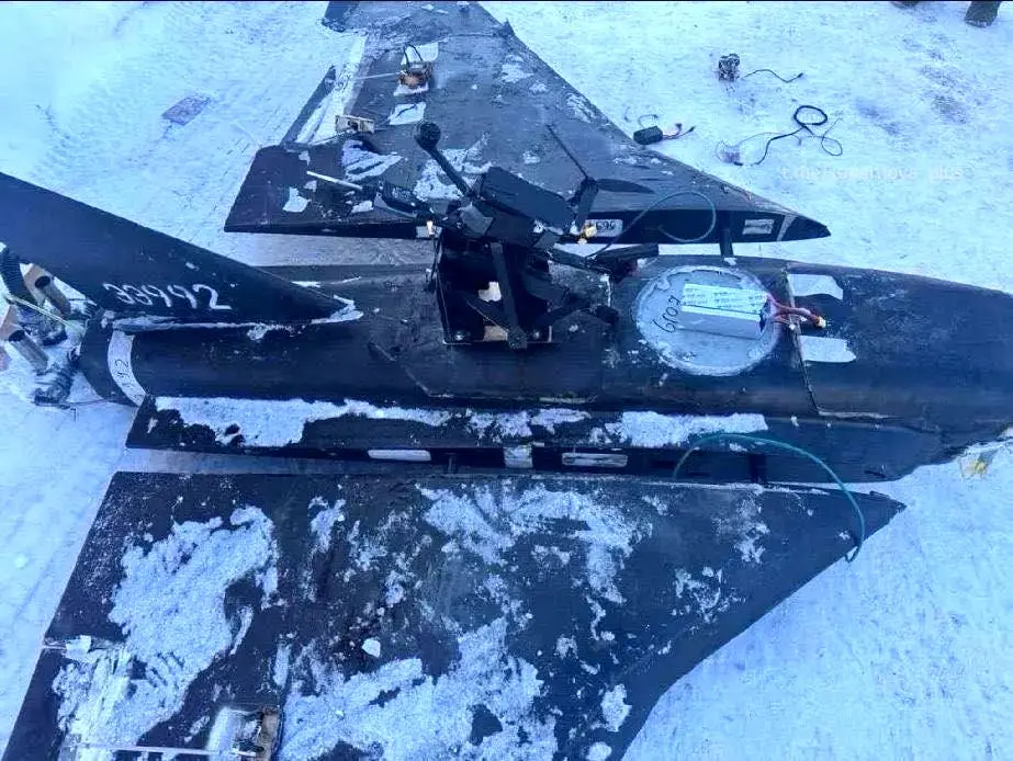 نمای «مادر پهپادها» در آسمان 1 نمای «مادر پهپادها» در آسمان