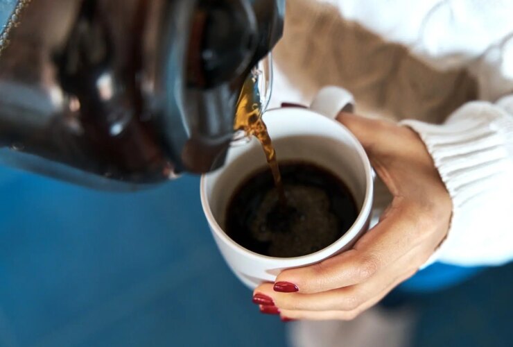 هشدار در مورد نوشیدن قهوه قبل از غذا