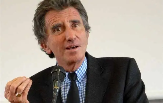 وزیر سابق فرهنگ فرانسه چشمان خود را به پرونده اپشتاین باز کرد