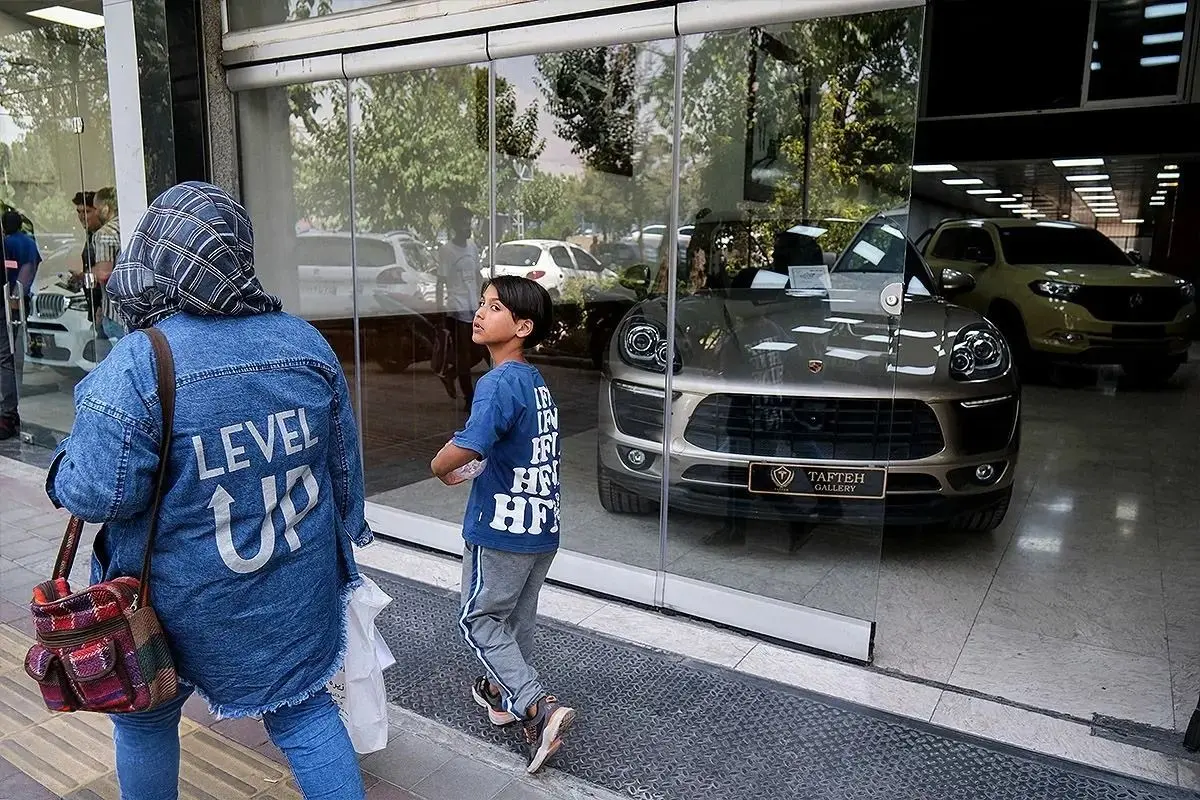 وضعیت عجیب خودروسازان داخلی; تحویل خودرو معیوب!