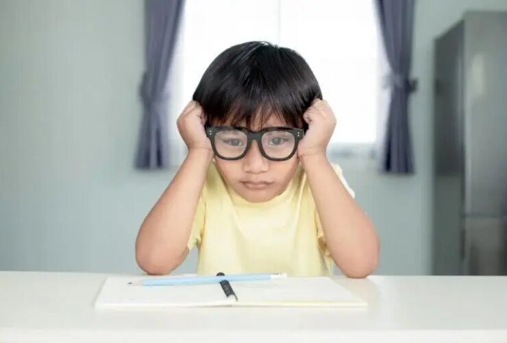 چرا برخی از کودکان در یادگیری ریاضی ضعیف هستند؟