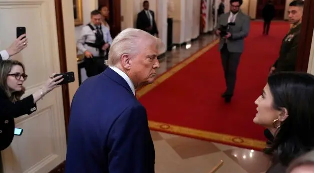 چه چیزی پشت رازهای این مرد نهفته است؟