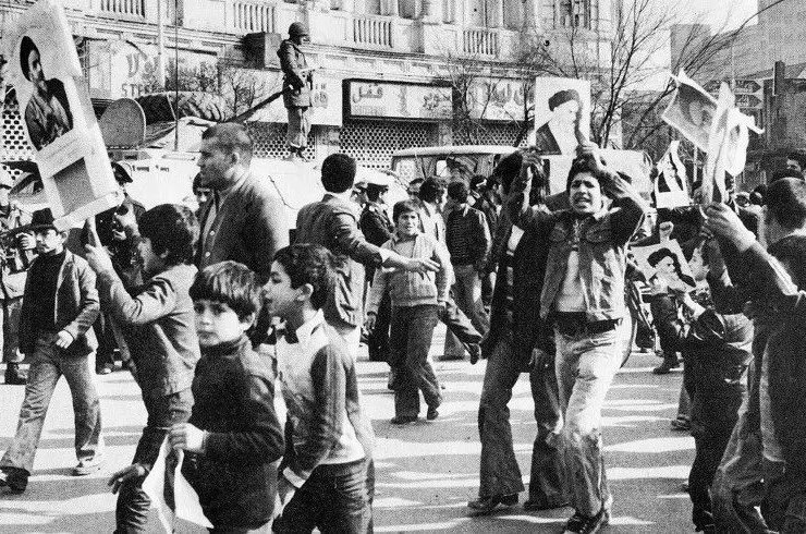 کوروش احمدی: انسداد سیاسی شمشیر دوم است/ حکومت پهلوی 55 سال دوام آورد