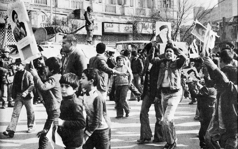 کوروش احمدی: انسداد سیاسی شمشیر دوم است/ حکومت پهلوی 55 سال دوام آورد