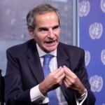 گروسی: ما باید حق ایران برای فعالیت صلح آمیز هسته ای را به رسمیت بشناسیم