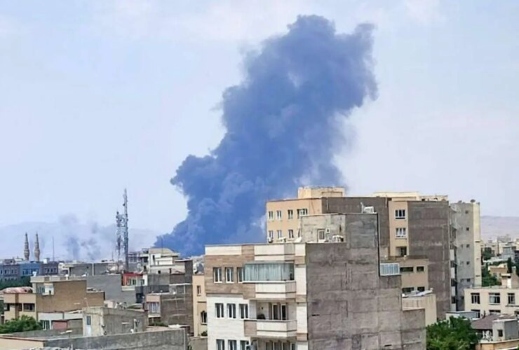 66 حمله هوایی اسرائیل به لرستان