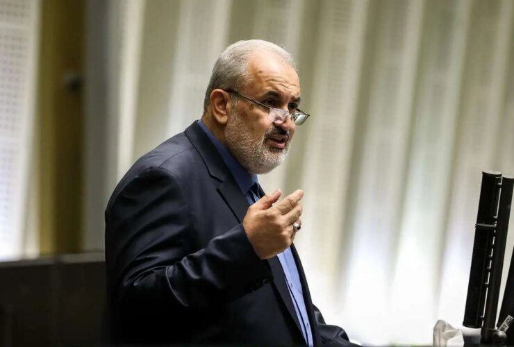 وزیر نیرو: تاسیسات آب و برق آسیب دید