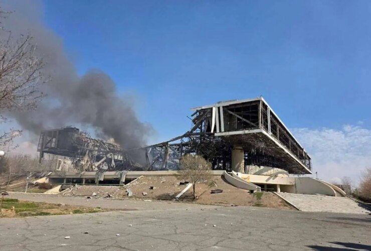 برای دیدن؛ ریزش ورزشگاه آزادی پس از حمله موشکی