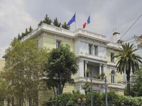 سفارت فرانسه در ایران: استقرار تجهیزات آمریکایی در پایگاه های ما در خاورمیانه اشتباه است