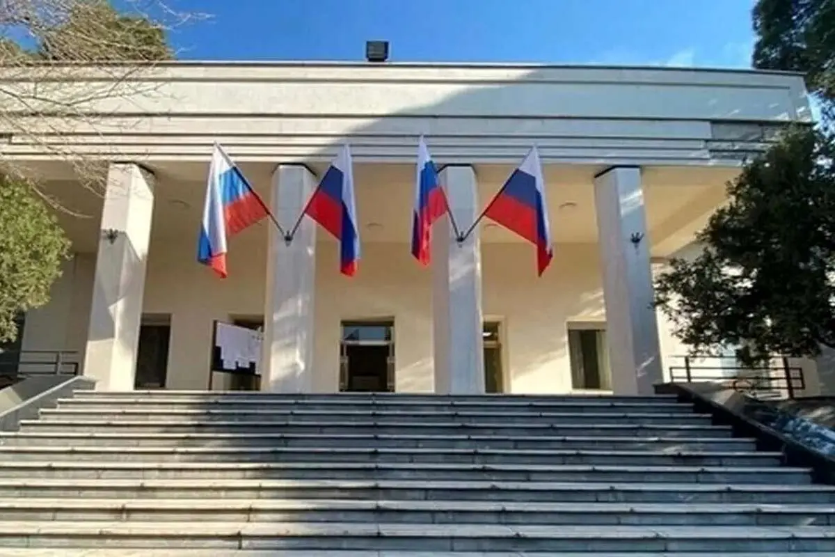 سفارت روسیه: دیپلمات ها در تهران به وظایف خود عمل می کنند