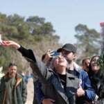 تصاویر; حال و هوای غم انگیز آهنگ 42