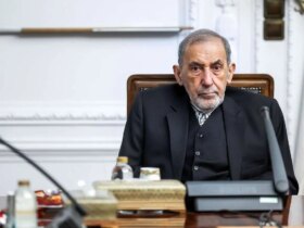 پیام تبریک علی اکبر ولایتی به رهبر انقلاب