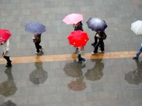 بارش ها در تهران ادامه دارد/ از فردا دما افزایش می یابد