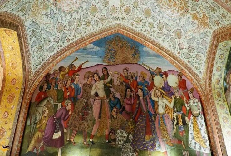 گزارش CNN از حمله به بناهای تاریخی در تهران و اصفهان