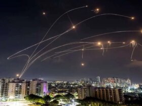 شات سینمایی از موشک در آسمان تل آویو 8 شات سینمایی از موشک در آسمان تل آویو