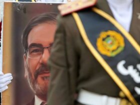 مراسم تشییع پیکر علی شمخانی در امامزاده صالح