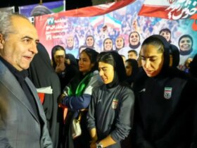 تصاویر; استقبال مردم تبریز از بانوان ملی پوش