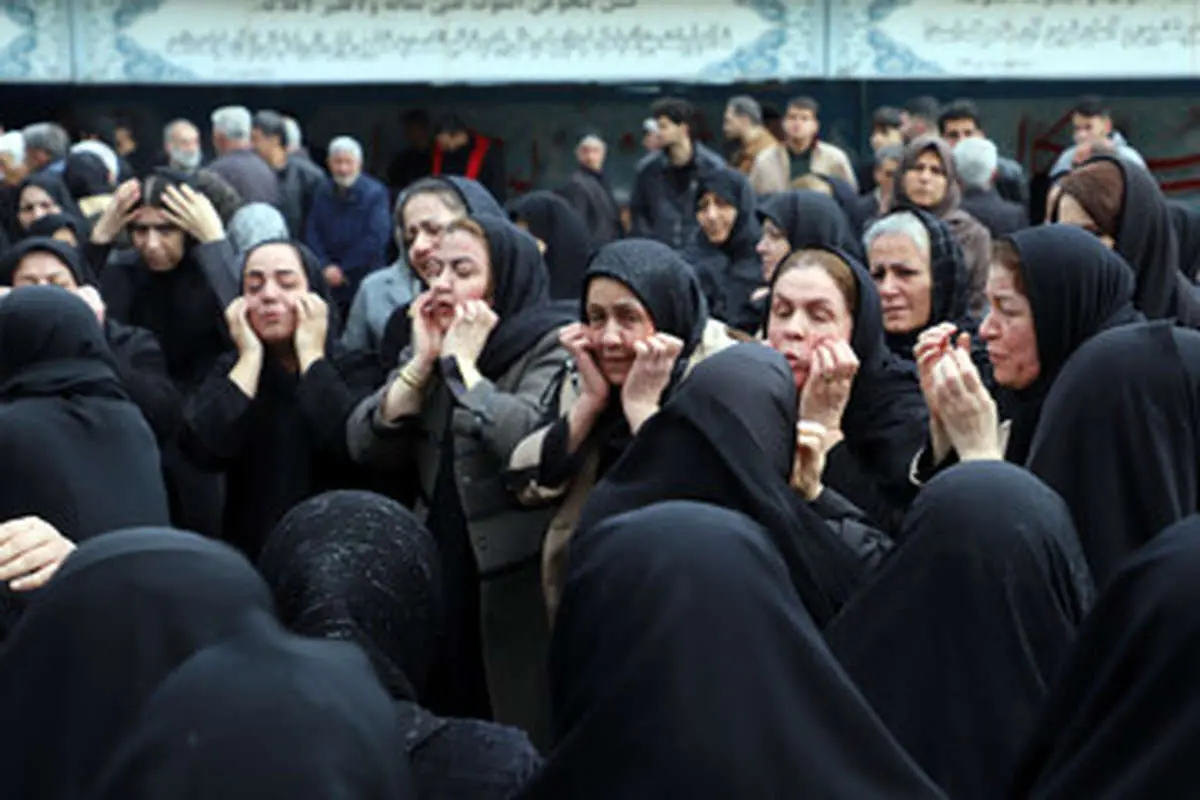 تشییع پیکر شهدای ناو دانا در کرمانشاه