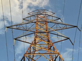 آیا شبکه برق ایران با حمله ترامپ فرو خواهد ریخت؟ 10 آیا شبکه برق ایران با حمله ترامپ فرو خواهد ریخت؟