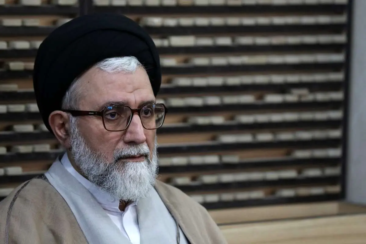 متن و حاشیه مراسم ختم وزیر اطلاعات