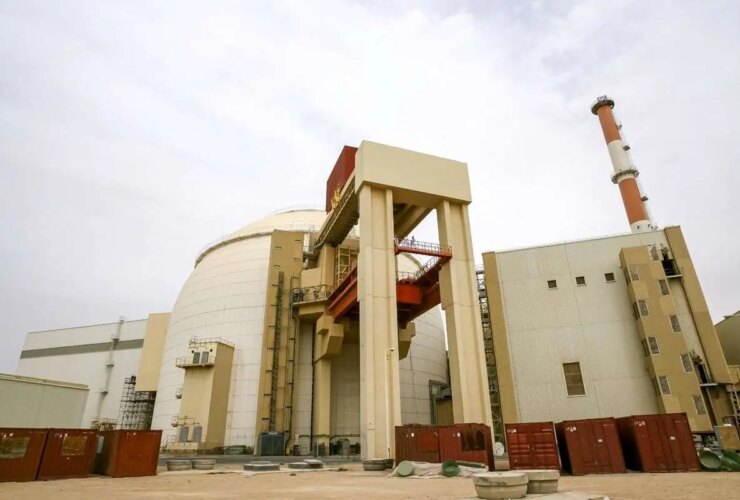 تخلیه سومین گروه از کارگران روس از نیروگاه بوشهر