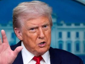 ترامپ به مردم ایران توهین می کند: ملتی بی تجهیزات و دیوانه 8 ترامپ به مردم ایران توهین می کند: ملتی بی تجهیزات و دیوانه