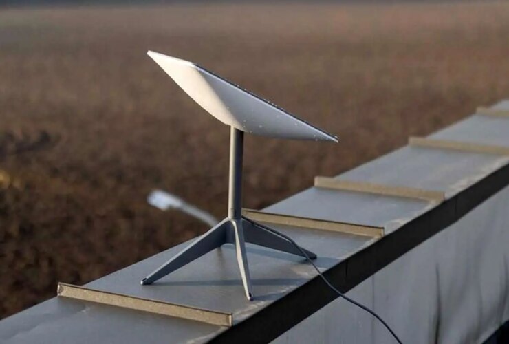 فارس: 61 حساب بانکی کاربران استارلینک مسدود شد