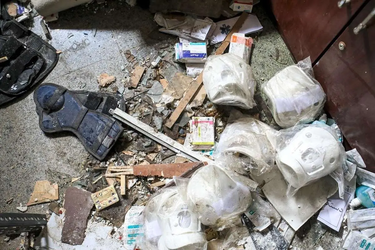 عکس ساختمان ها، خودروها و تجهیزات اورژانس تخریب شده در تهران 1 عکس ساختمان ها، خودروها و تجهیزات اورژانس تخریب شده در تهران