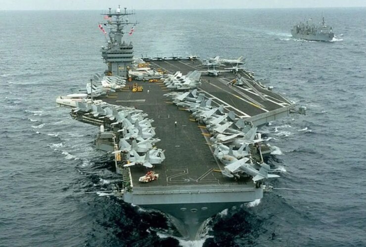 ستاد حاتم الانبیاء: یک زیردریایی آمریکایی در بندر صلاله هدف قرار گرفت. 21 ستاد حاتم الانبیاء: یک زیردریایی آمریکایی در بندر صلاله هدف قرار گرفت.