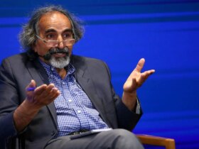 آزاد آرامکی: به زودی اکثریت جامعه علیه جنگ به میدان خواهند رفت