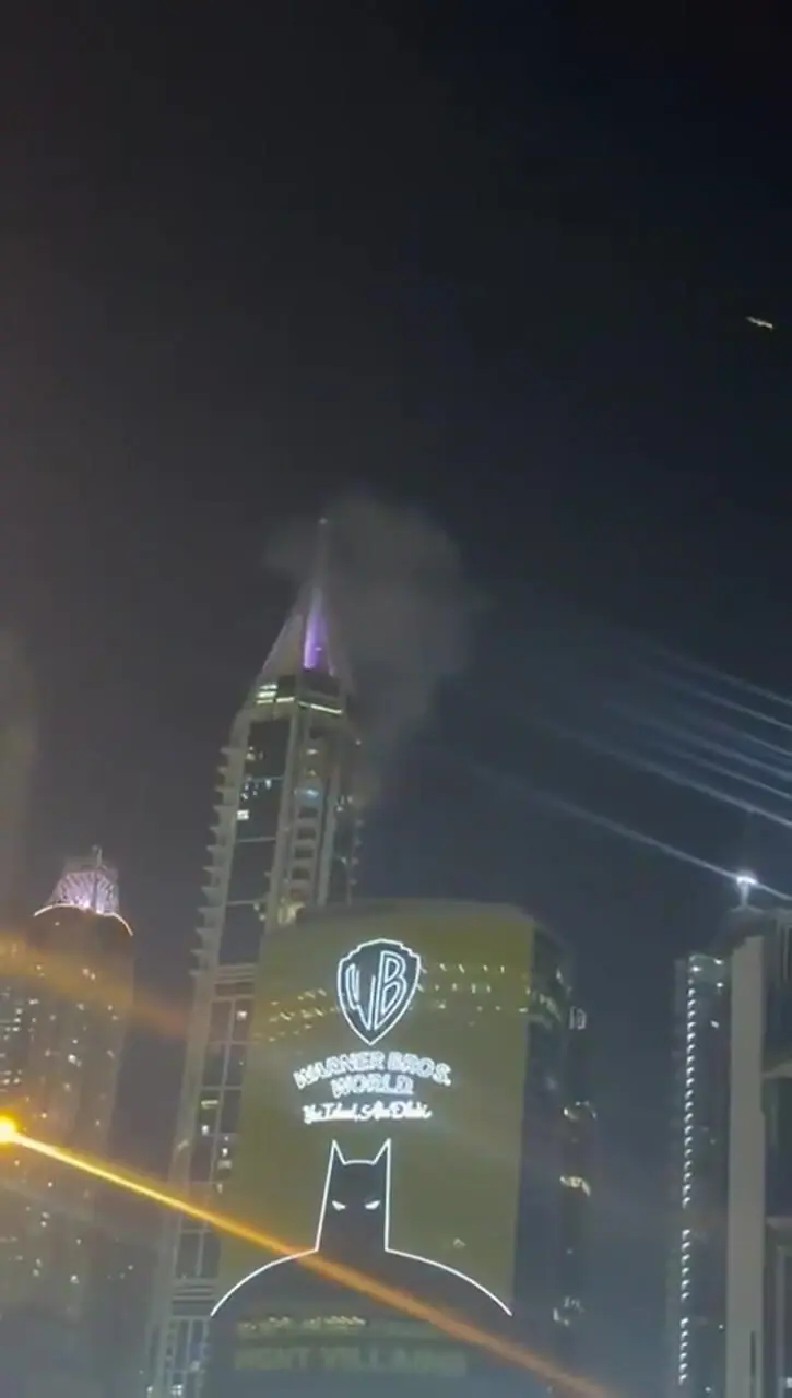 برخورد پهپاد با برج مارینا دبی