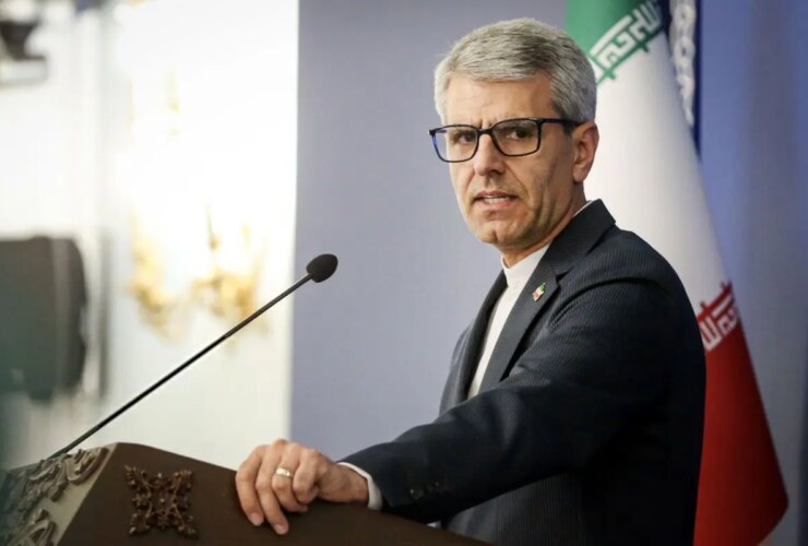 بقایی: ساختمان وزارت امور خارجه با بیش از ۲۸ فروند موشک هدف قرار گرفت