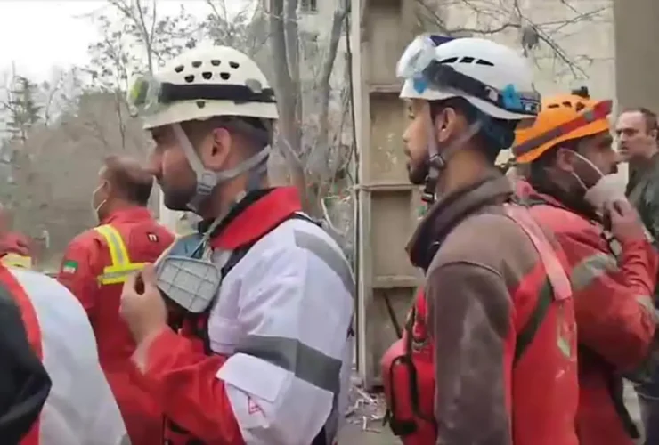 تخریب ساختمان 17 واحدی در تهران