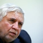 ترامپ چوپان دروغین آمریکا شده است/ هزینه جنگ را باید بر دوش آمریکا بگذاریم