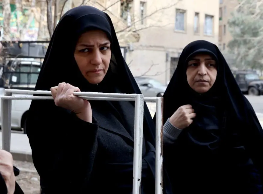 تصاویر; تعمیر شیشه شکسته در تهران