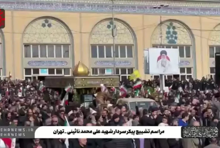 تصاویری از خاکسپاری سردار علی محمد نائینی در مسجد تهران