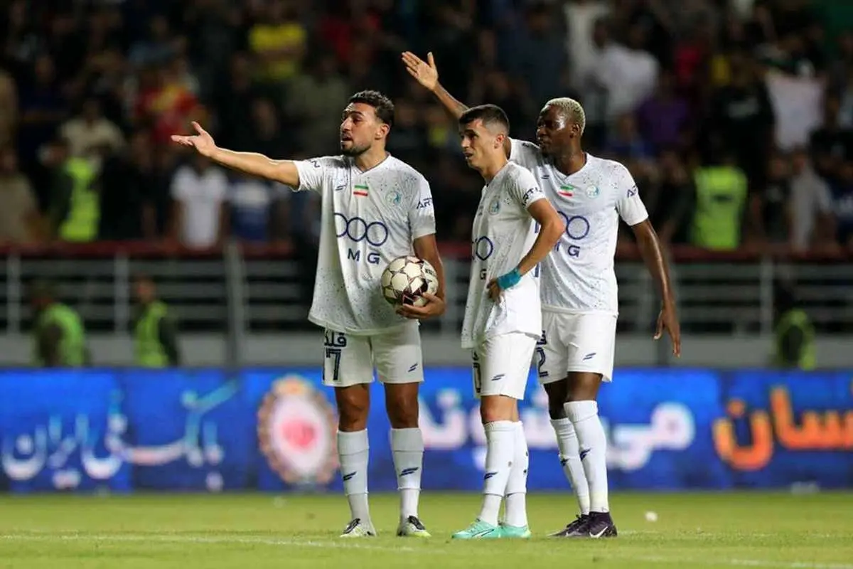 خارجی ها استقلال را لغو کردند؟