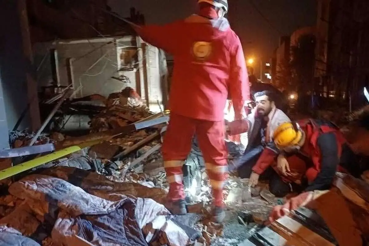 در حمله به یک منطقه مسکونی در قم 6 شهروند شهید شدند