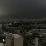 راز بارش باران سیاه در پایتخت محاصره شده تهران چیست؟