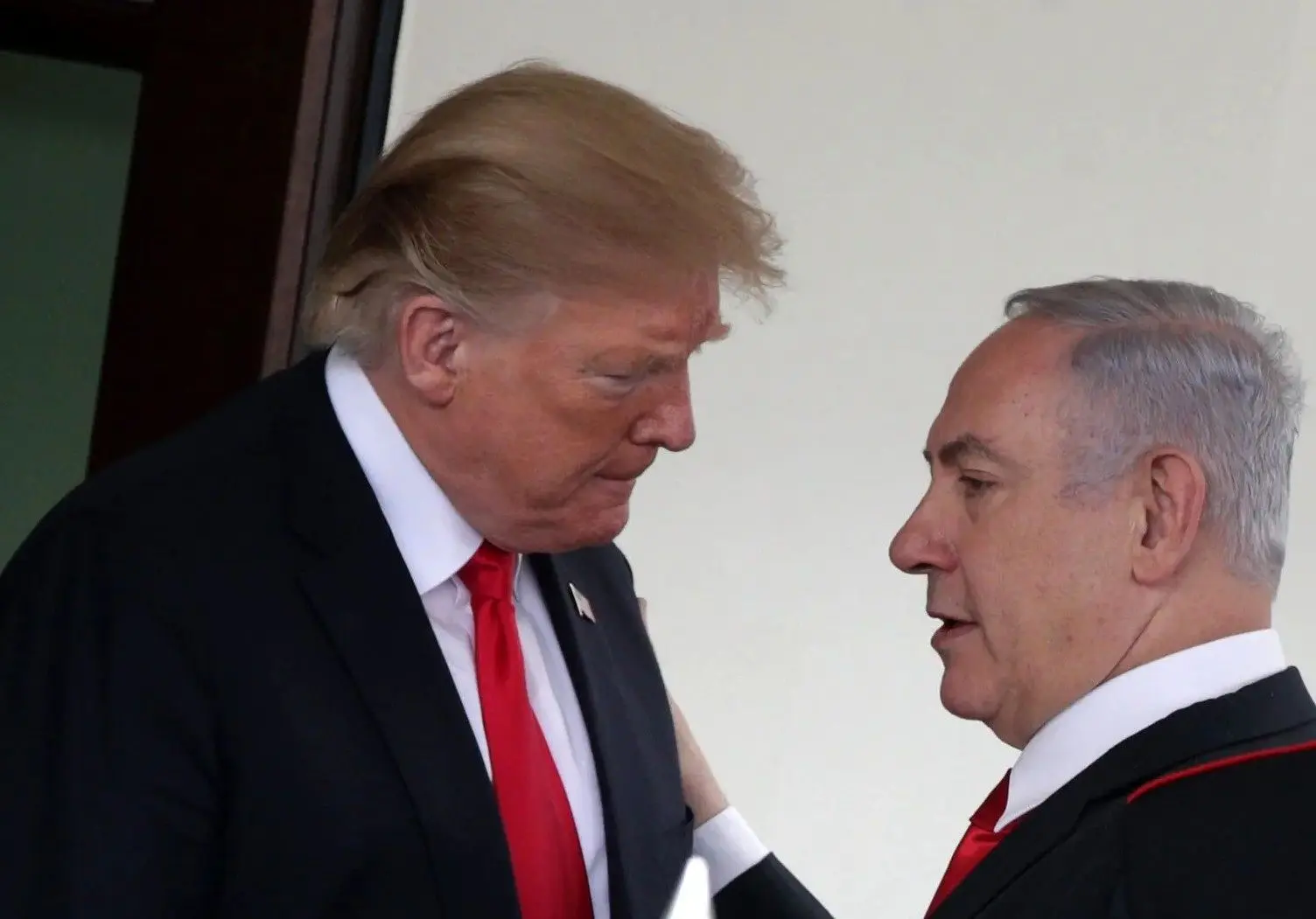 رضا نصری: نتانیاهو روش های خود را به ترامپ سپرد 1 رضا نصری: نتانیاهو روش های خود را به ترامپ سپرد