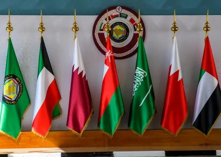 رویکرد دوگانه کشورهای عربی به حمله آمریکا و اسرائیل به ایران: عربستان سعودی و امارات علیه قطر و عمان