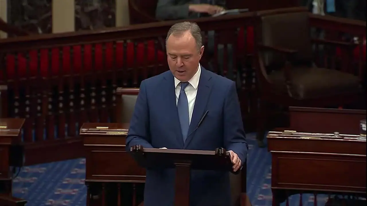 سناتور آمریکایی: باید قبل از گران شدن هزینه ها به جنگ با ایران پایان دهیم