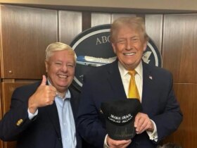 علاقه ترامپ به کلاه ایرانی!