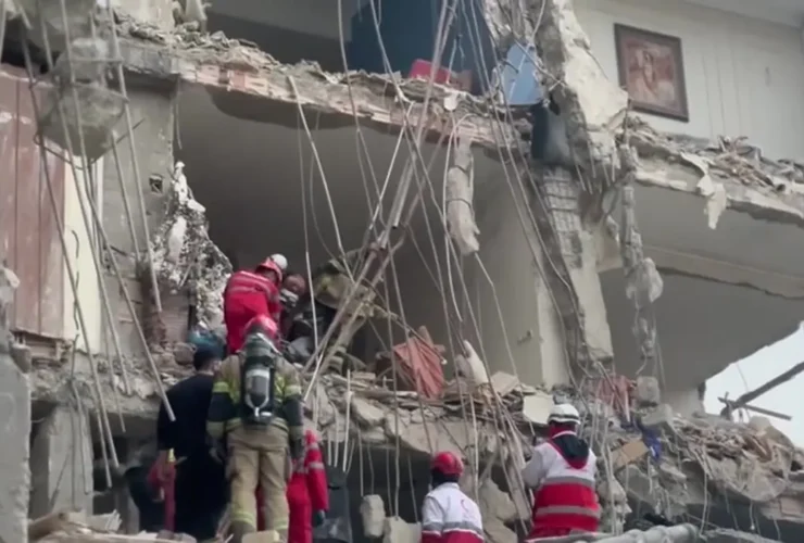 فیلمی از حمله هوایی به یک منطقه مسکونی در تهران