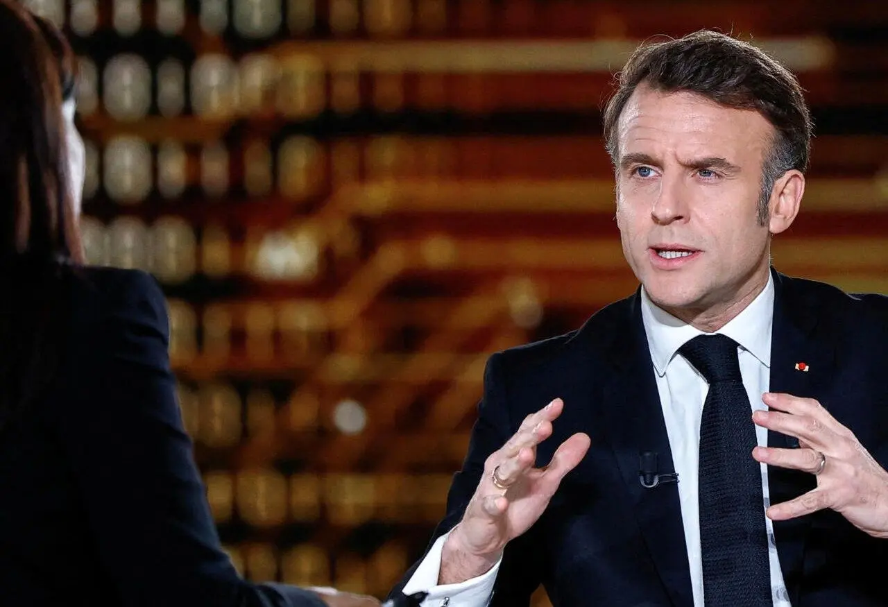 مکرون: قصد داریم تانکرهای نفتی را در تنگه هرمز اسکورت کنیم